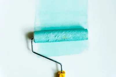 Peinture intérieure à Ercé-en-Lamée — murs, plafonds et boiseries